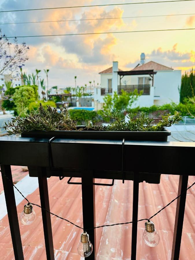 Arya Seaview Apartment In The Heart Of Coral Bay (Adults Only) Esterno foto